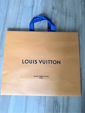 Louis Vuitton Paper Bag